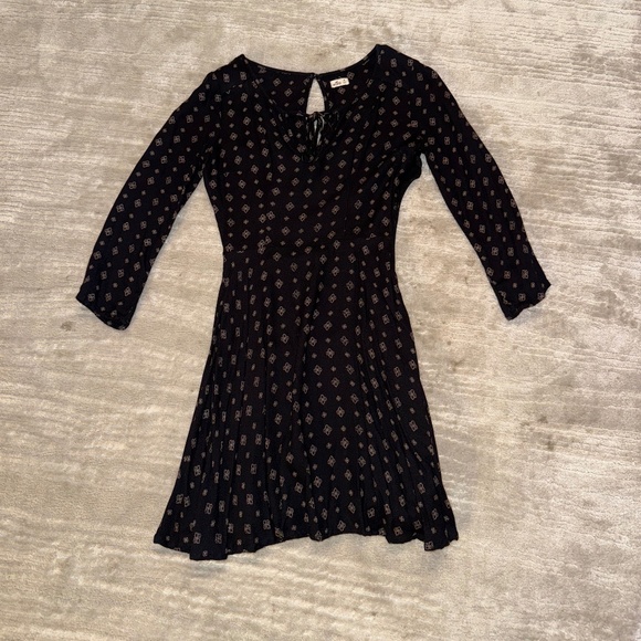 Hollister Floral Mini Dress - Picture 1 of 1